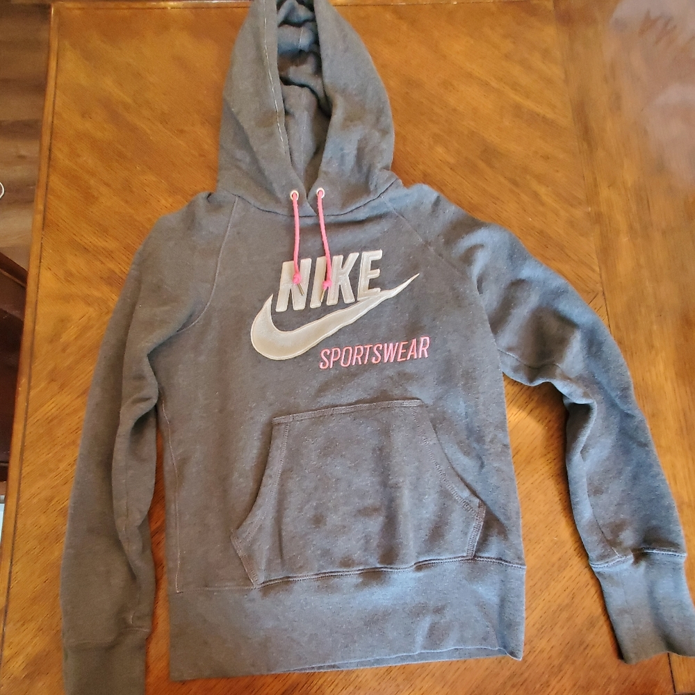 Womens Nike sweatshirt